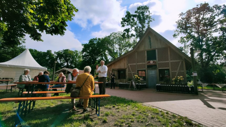 Vechtehof im Tierpark Nordhorn erweitert um Metzgerei