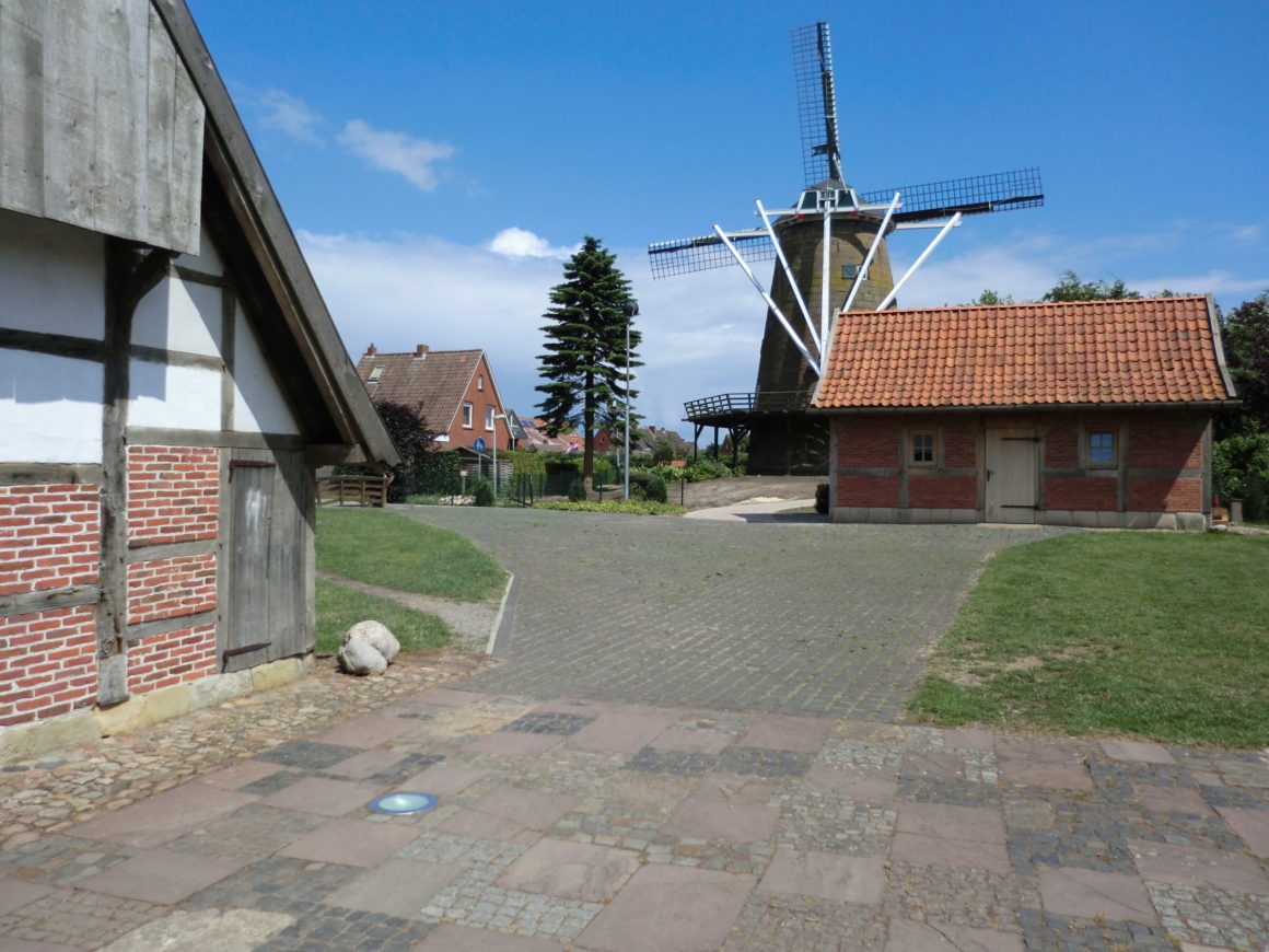 Sanierung der Windmühle Veldhausen und Aufwertung des Mühlenumfeldes